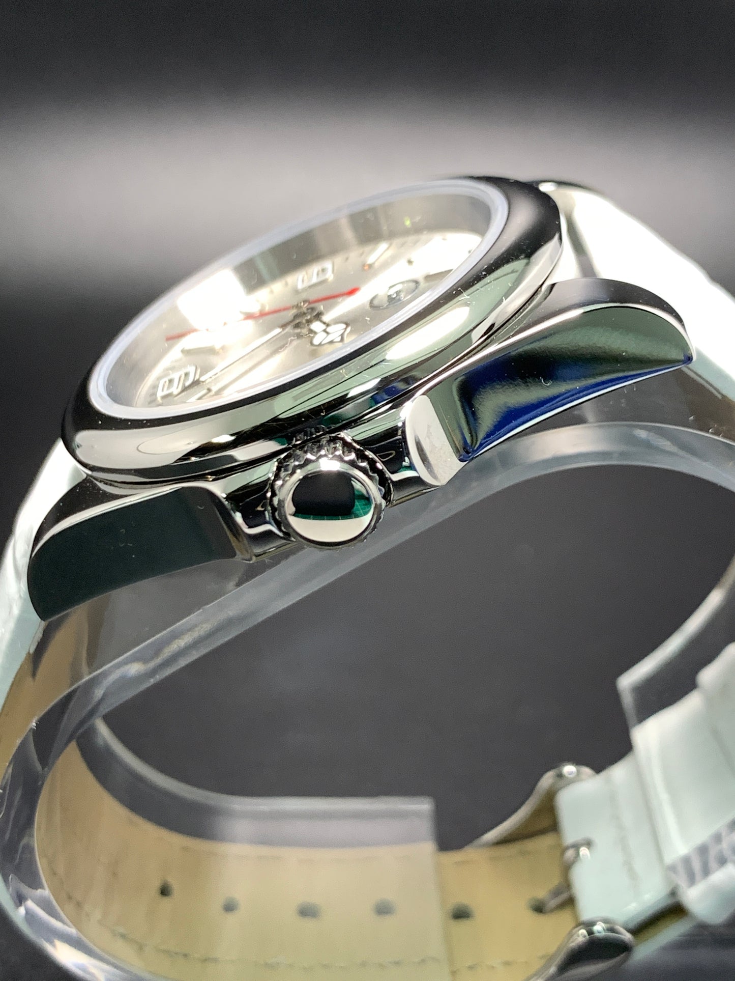 Custom Automatic Silver Sunburst Seiko Wristwatch