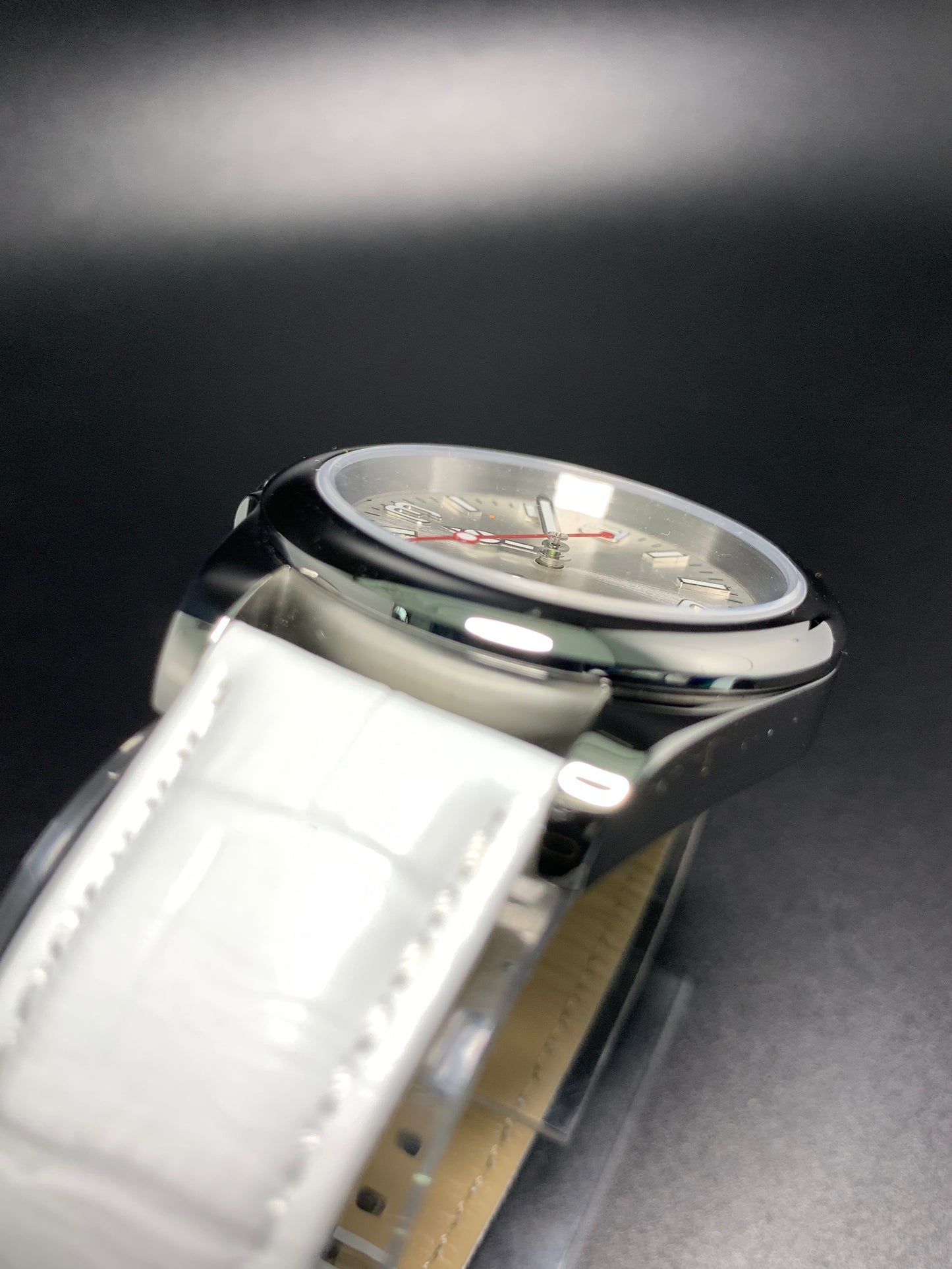 Custom Automatic Silver Sunburst Seiko Wristwatch