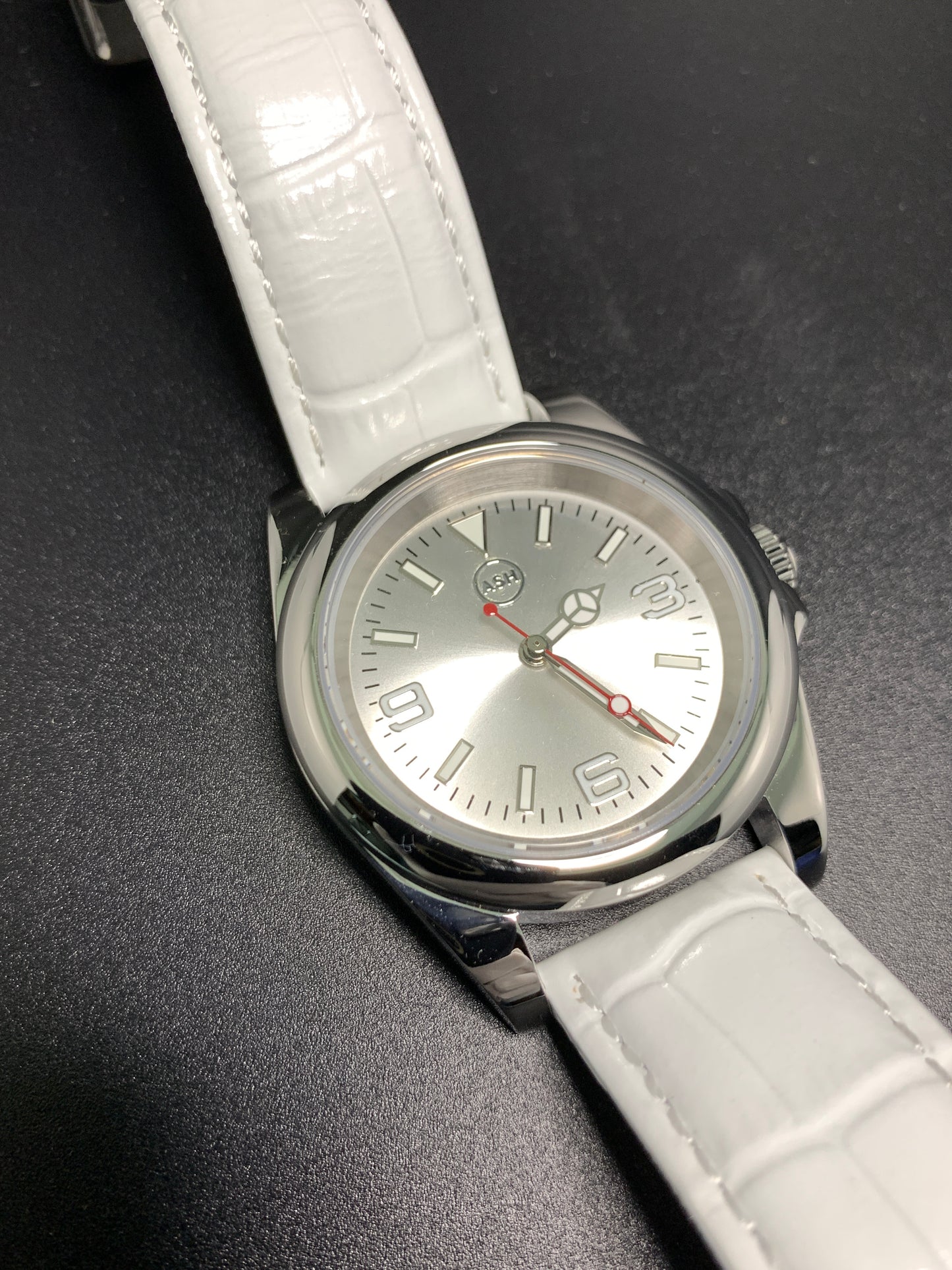 Custom Automatic Silver Sunburst Seiko Wristwatch