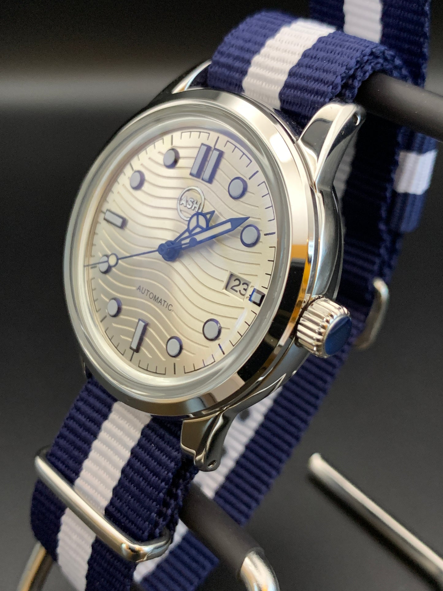 Blue, Silver, White. NY Yankees Colors wristwatch. Seiko NH35 Automatic.