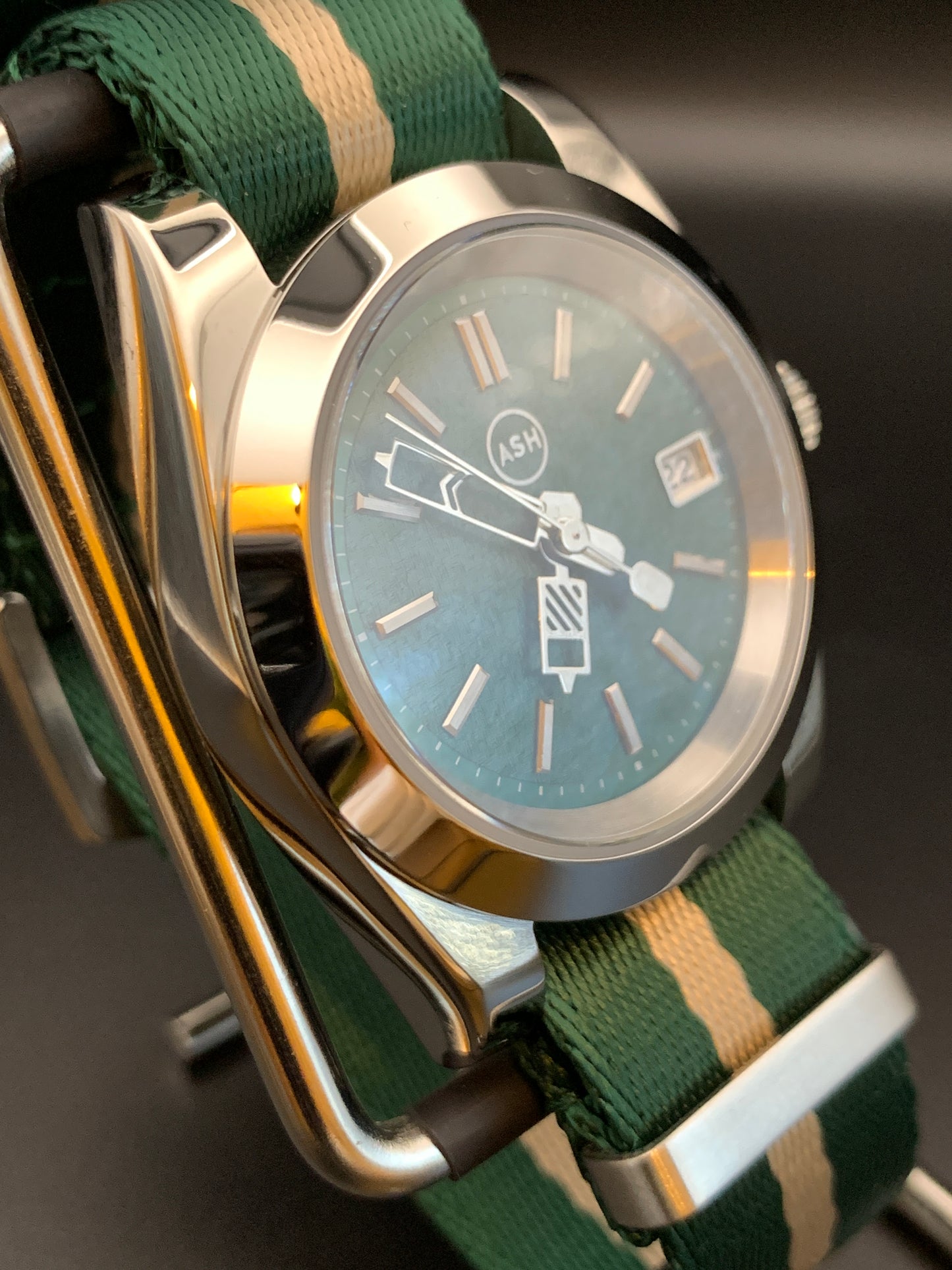 Green and Silver Sport Watch. Eagles colors. Seiko NH35.