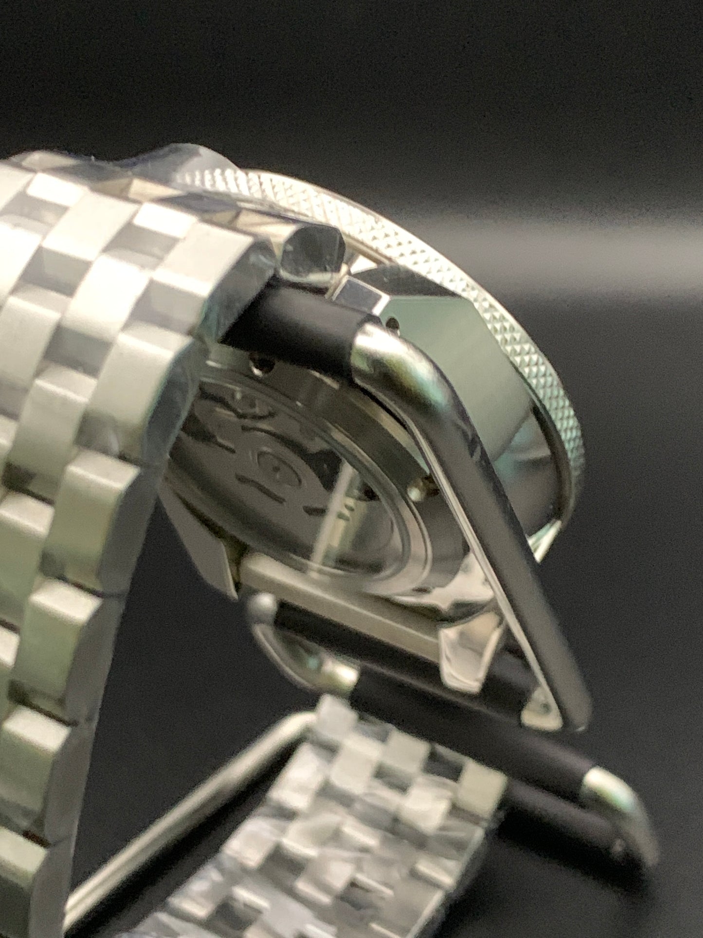 Crimson King Samurai Style. Brushed Bracelet.  Seiko NH35 Automatic