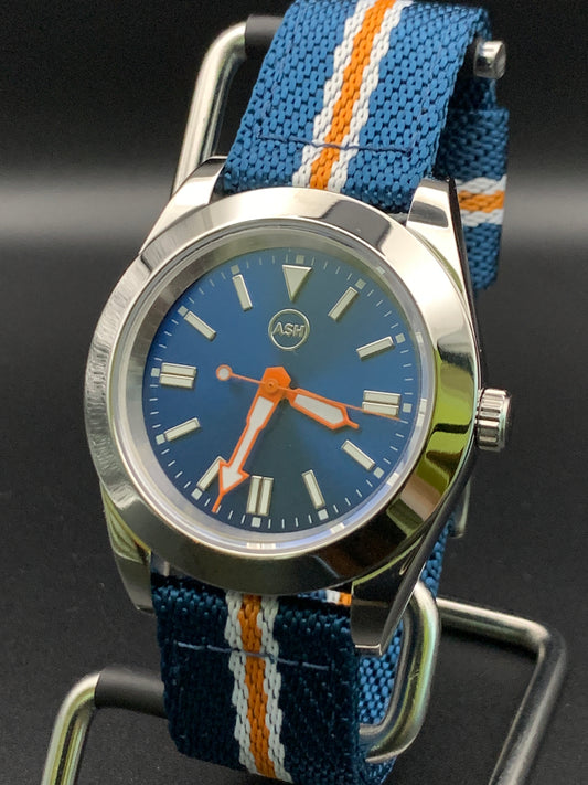 #1 Fan. 39mm stainless steel case. Sapphire crystal. NH38 automatic.