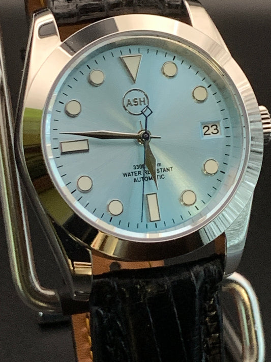 36mm Light blue sunray sport watch. Seiko NH35 Automatic.