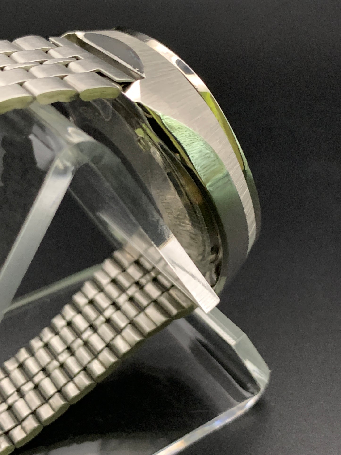 Vintage NOS Swiss case marriage. Miyota 8215 automatic movement.