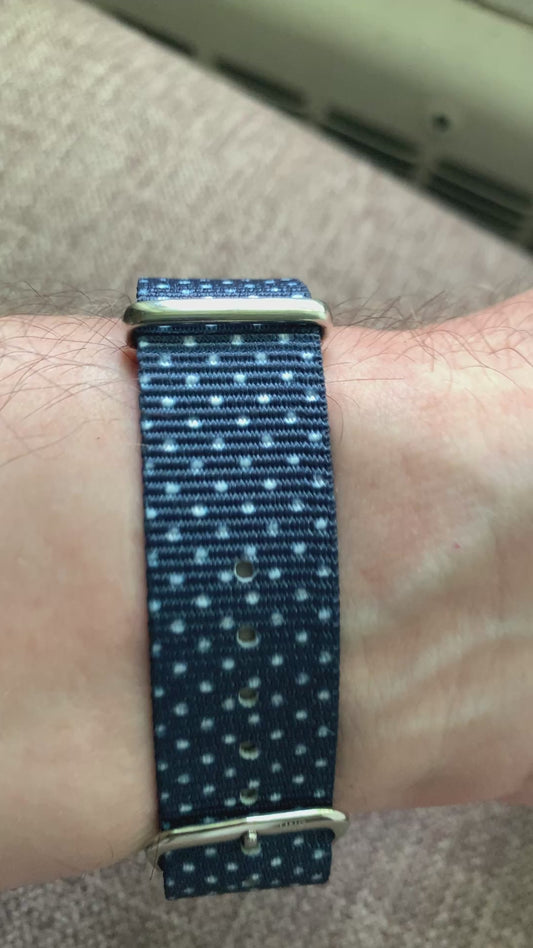 Dress Shirt. 41mm Stainless steel case. Domed K-1 glass crystal. Seiko NH38.